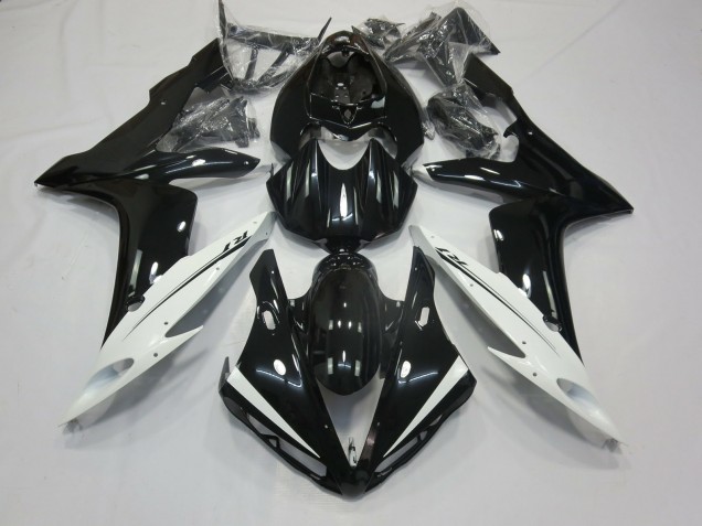 White and Black Yamaha R1 Fairings 2004-2006 Outlets White and Black Yamaha R1 Fairings 2004-2006 Outlets